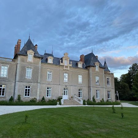 Chateau De St-Fulgent, Gite La Tour Saint-Fulgent 외부 사진