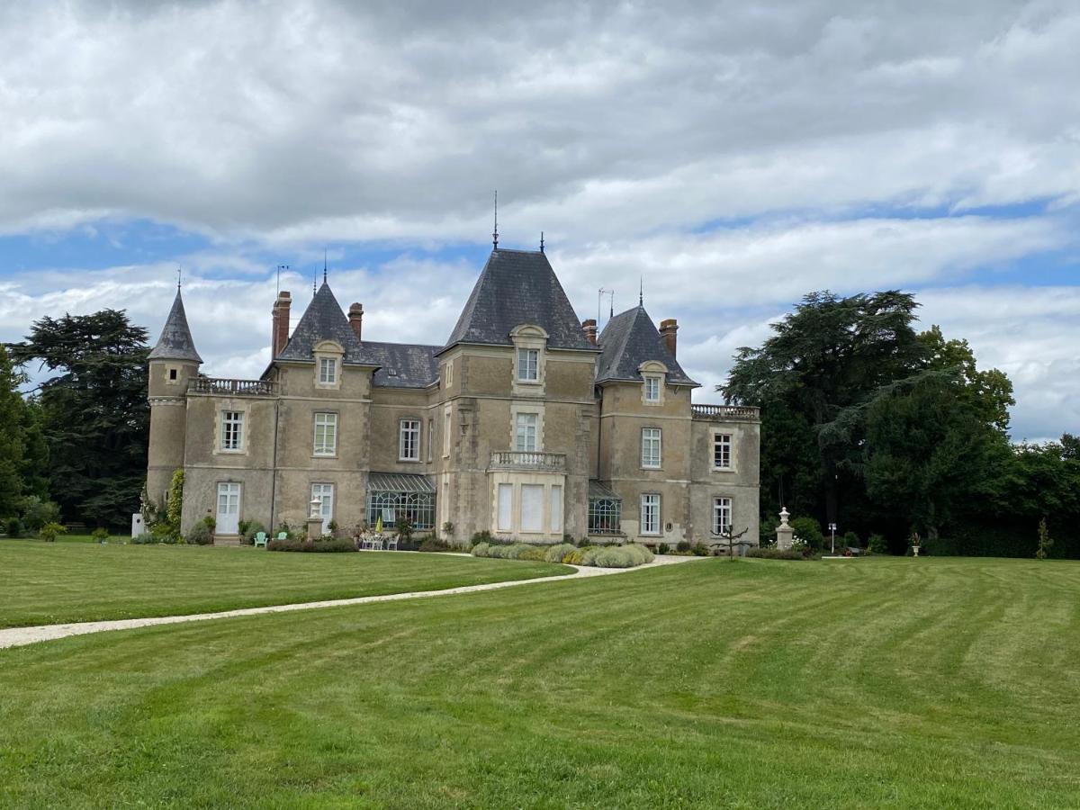 Chateau De St-Fulgent, Gite La Tour Saint-Fulgent 외부 사진