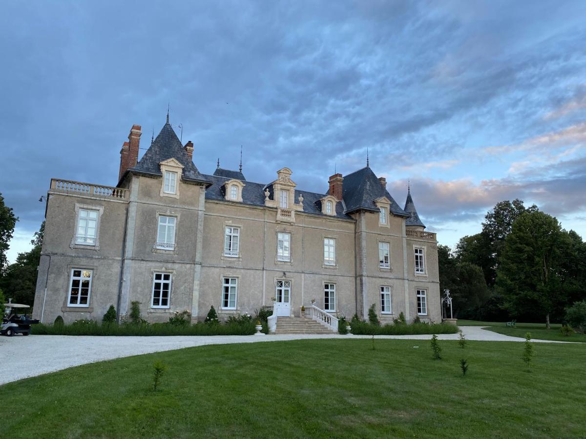 Chateau De St-Fulgent, Gite La Tour Saint-Fulgent 외부 사진