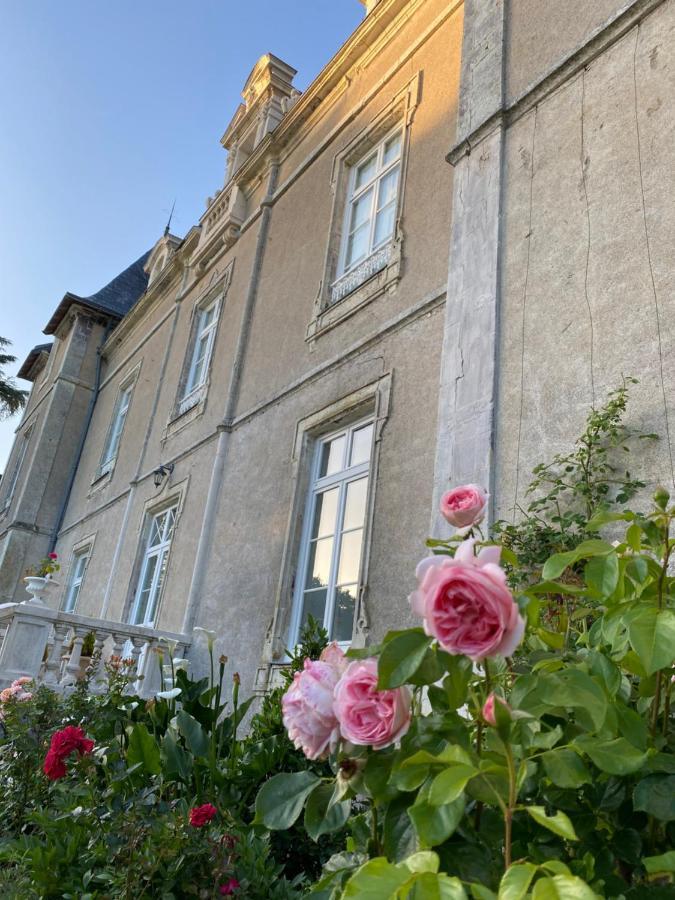 Chateau De St-Fulgent, Gite La Tour Saint-Fulgent 외부 사진
